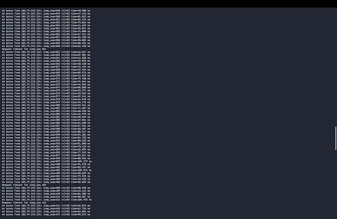 pingコマンドの連続実行画面。応答時間(ms)の変動やタイムアウト(Request timeout)が表示されたターミナルのログ